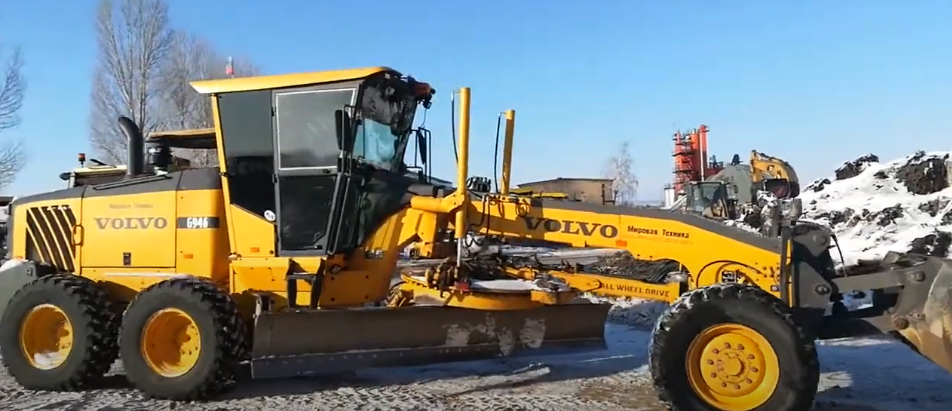 Автогрейдер Вольво G946
